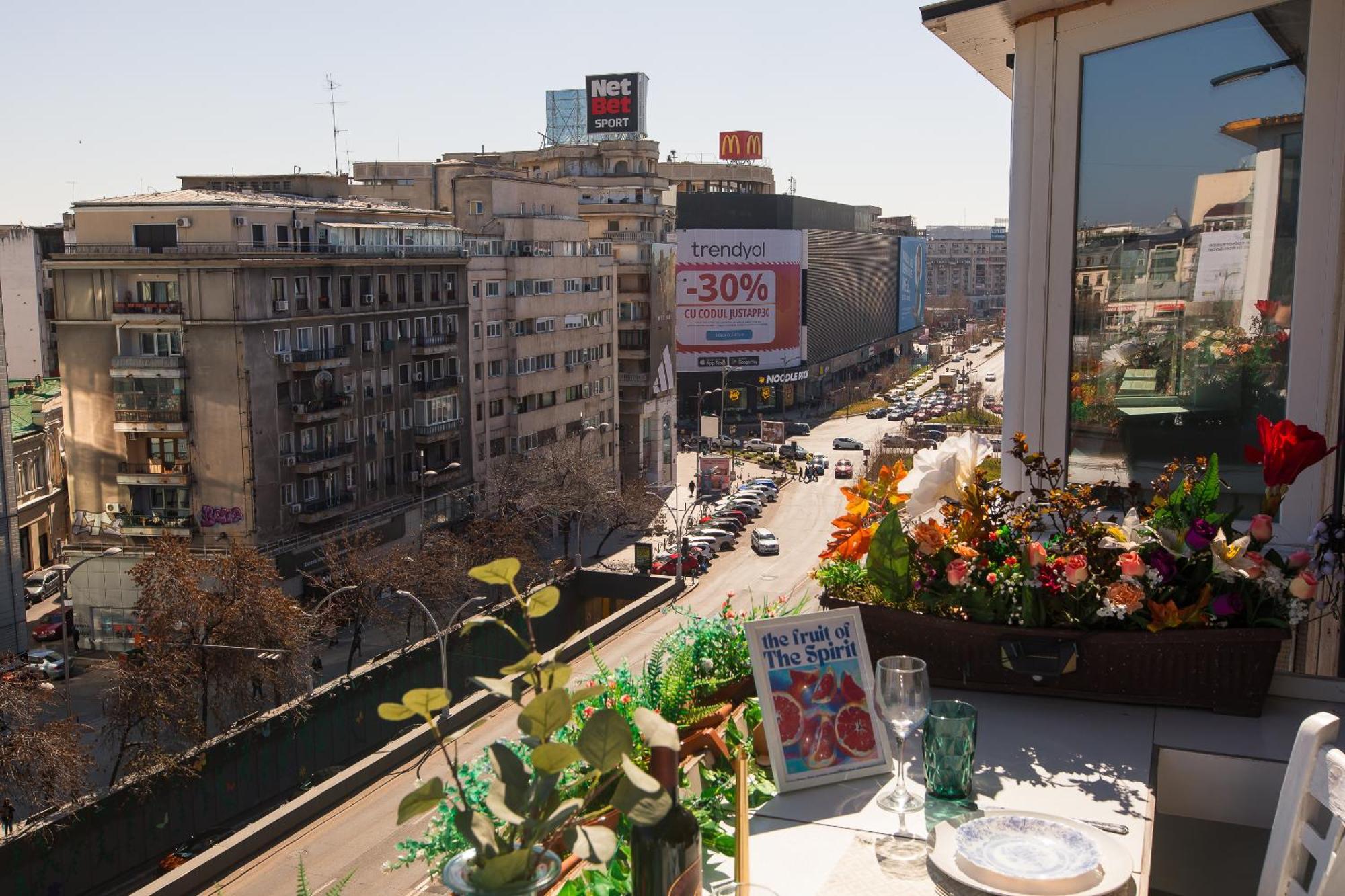 Old Town Apartment With Amazing View From The Balcony Bucareste Exterior foto
